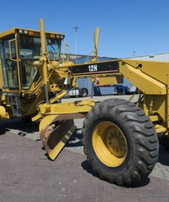 caterpillar-12H-2005-used-machinery
