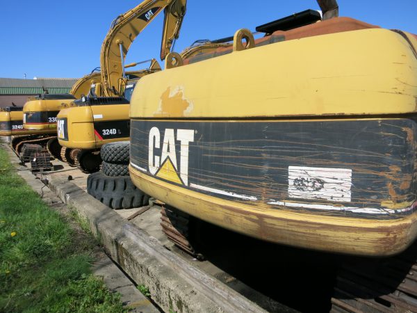 caterpillar-325C/330B-2002-used-machinery
